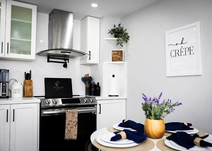 French Charm In Brampton 2 Bdrm Apt