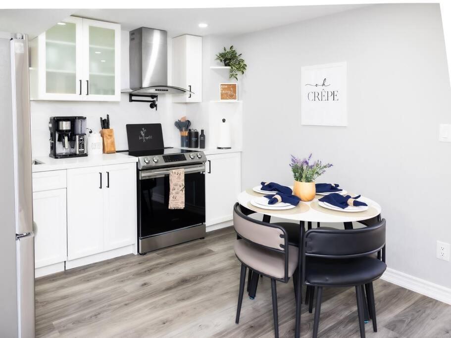 French Charm In 2 Bdrm * Brampton