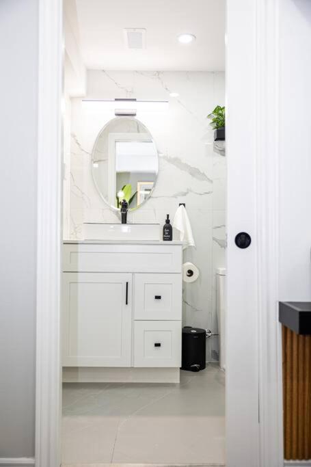 French Charm In 2 Bdrm Brampton