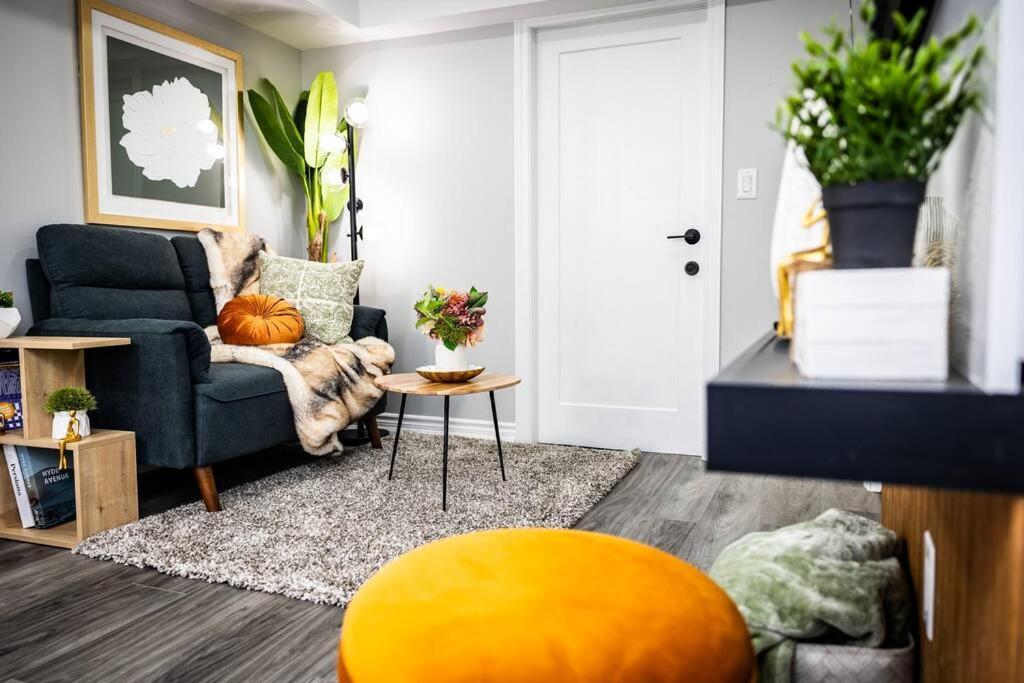 Apartment French Charm In 2 Bdrm *